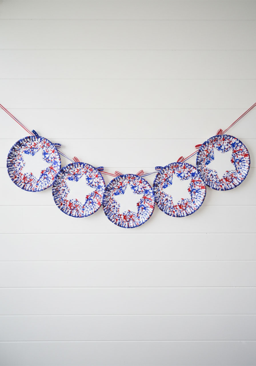 Easy Straw Stamped Paper Plate 4th of July Craft